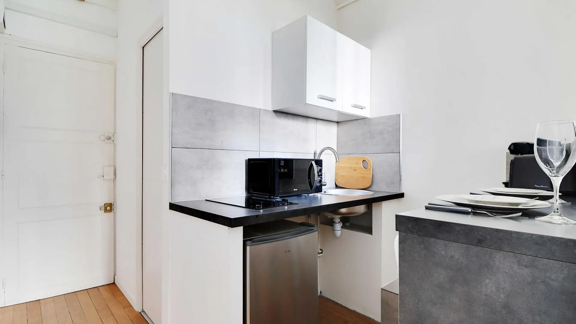 Cozy - 2p - Batignolles-parc-monceau * Paris